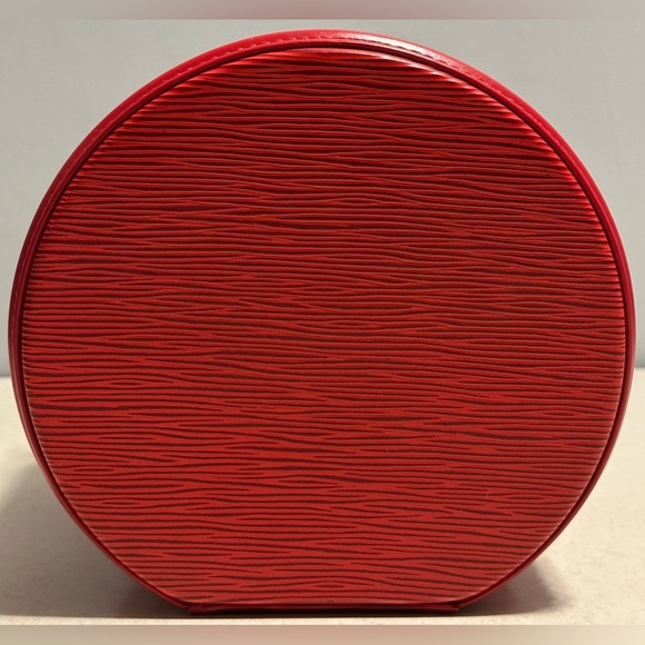 Louis Vuitton Cannes Vanity Bag Epi Leather - Picture 5 of 16